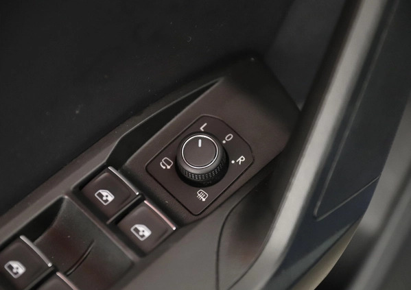 Seat Leon cena 84800 przebieg: 118805, rok produkcji 2020 z Jabłonowo Pomorskie małe 326